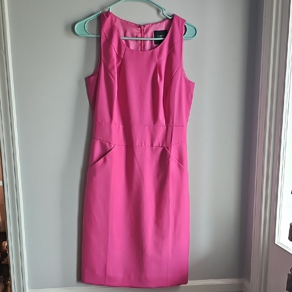 Elegant Pink Sleeveless Dress